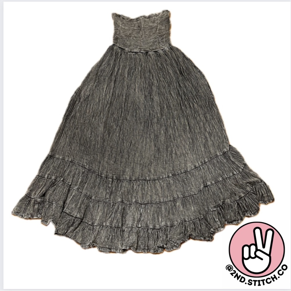 Earthbound Trading Co maxi/midi strapless/halter boho style tiered gray dress